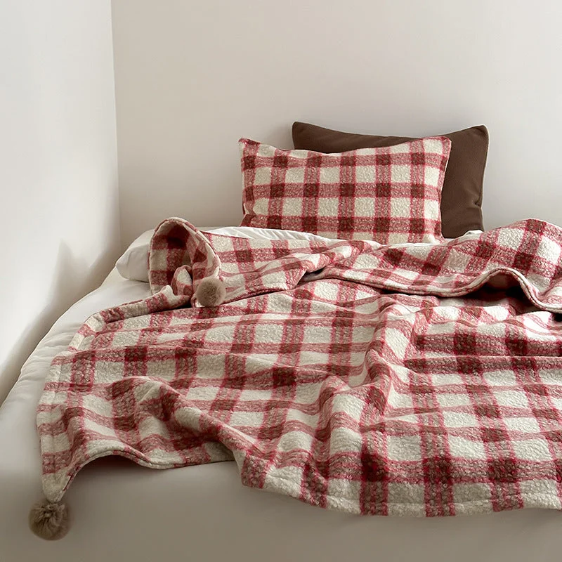 Weekend Bargain Weekends Cozy Plaid Wool Throw Blanket / Red