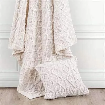 Weekend Markdowns Cream Cable Knit Throw Blanket