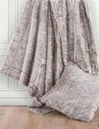 Weekend Limited-Time Offers Faux Arctic Bear Throw Blanket/Pillow