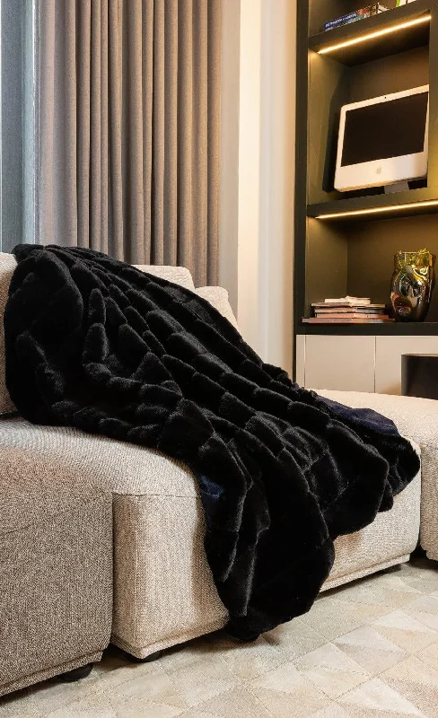 Time-Sensitive Offer Luxe Onyx Faux Fur Throw Blanket