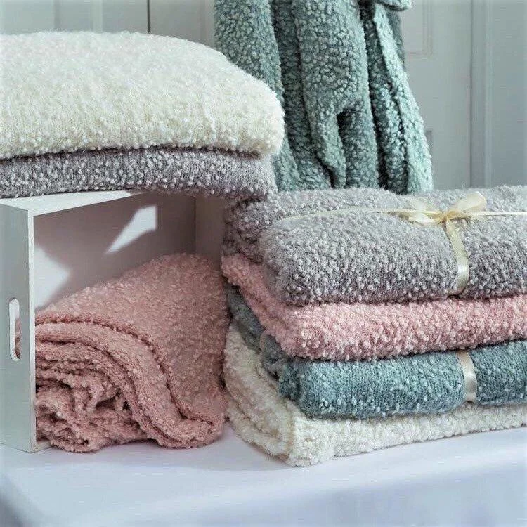 Weekend Special Bargains Pebble Creek Lightweight Throw Blankets