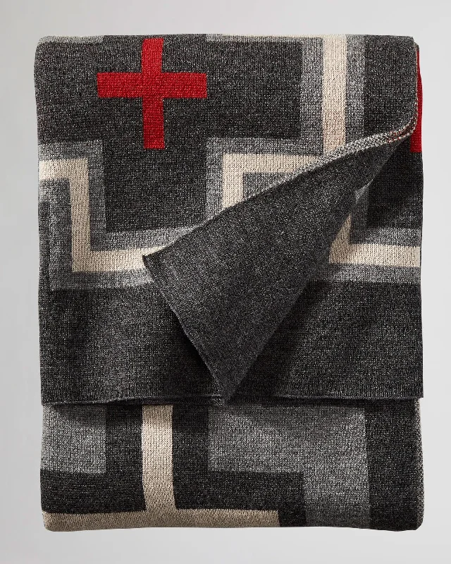 Weekend Shopping Fiesta Pendleton San Miguel Throw Blanket